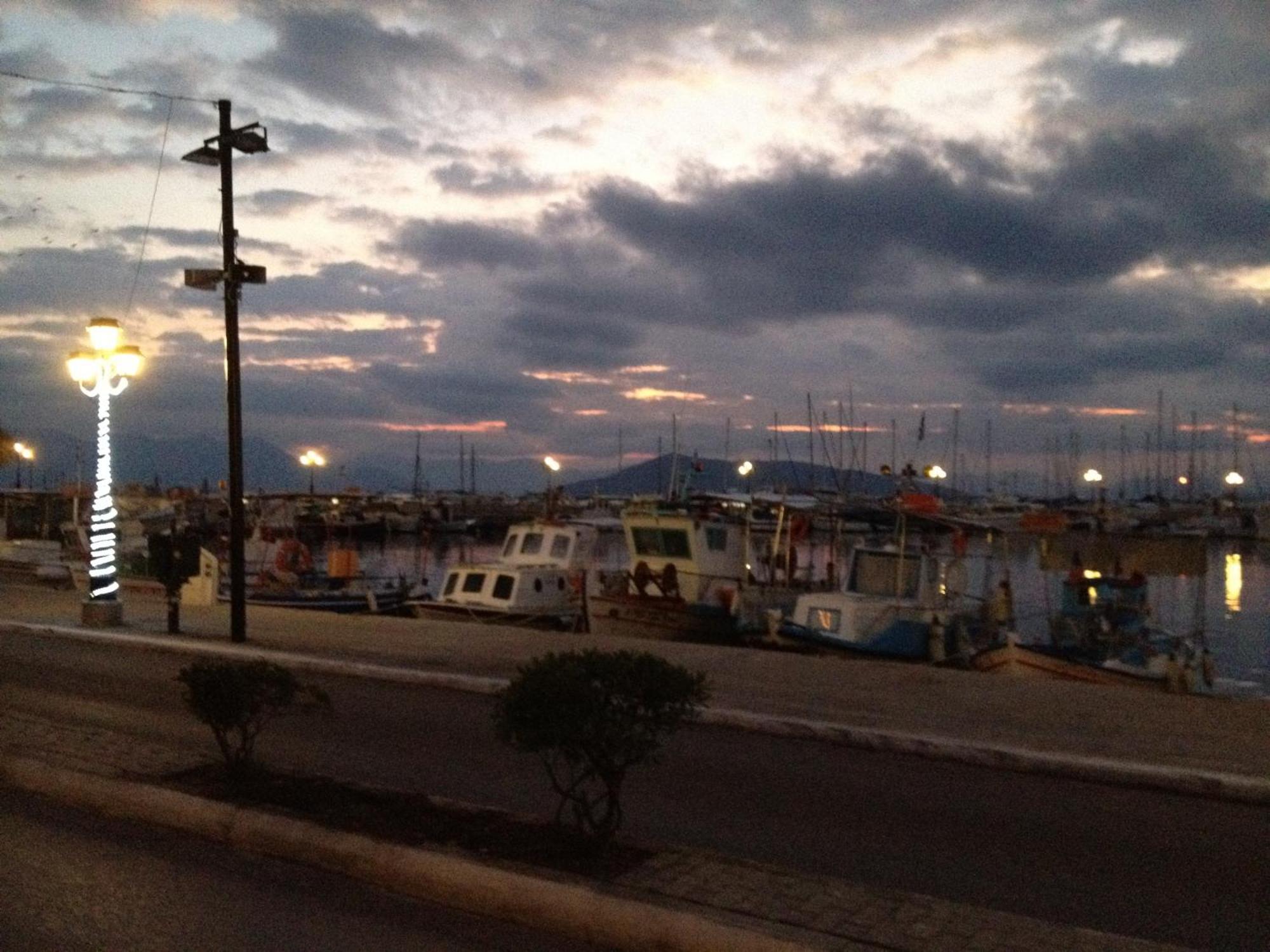 Pantazis Studios Aegina Exteriör bild